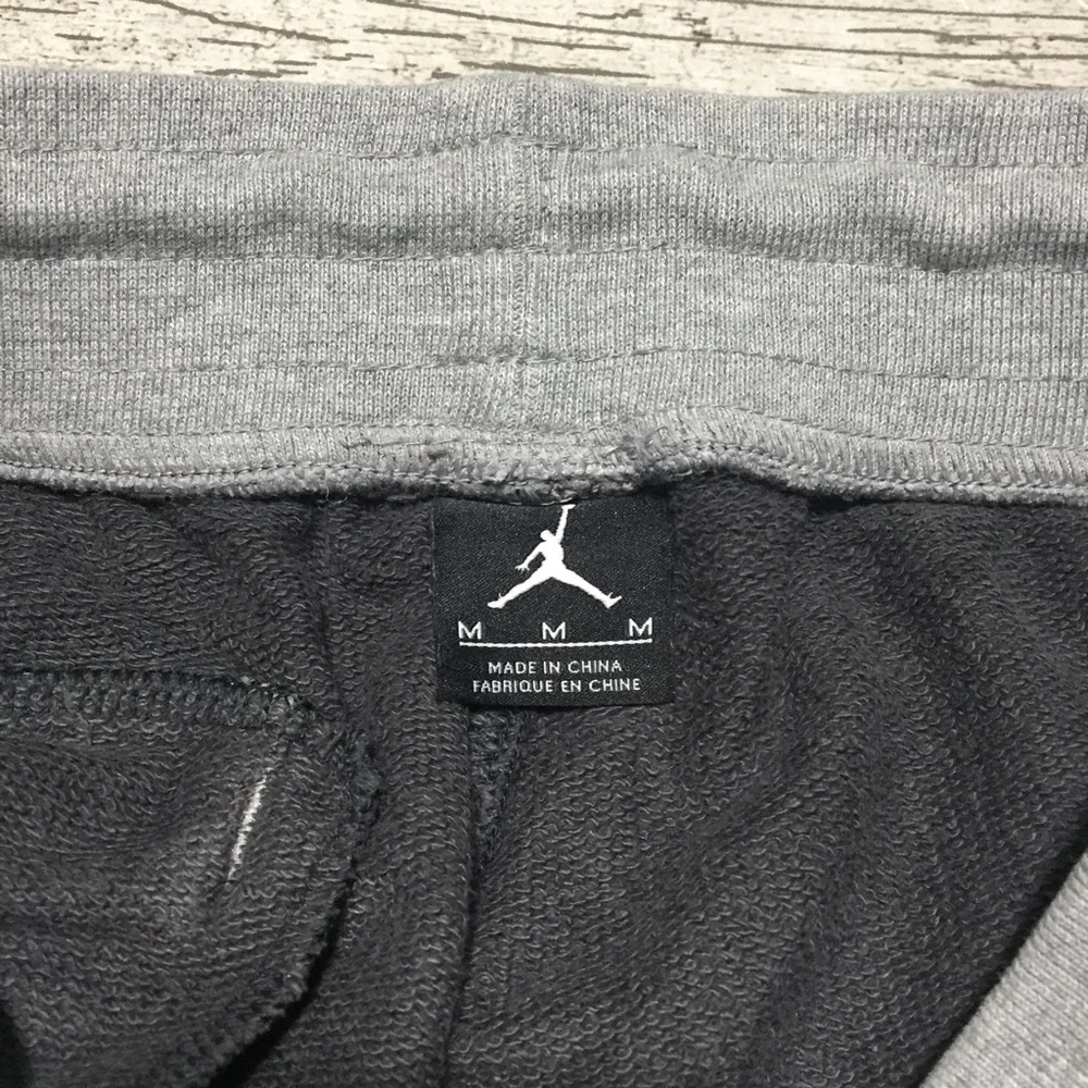 Jordan Brand Sweat Shorts Men’s M Dark Gray (Inseam 11) Drawstring.